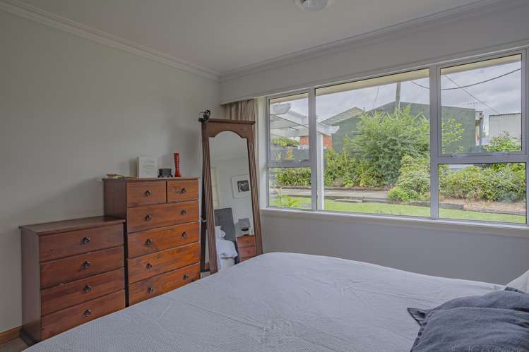 20 Grants Road Marchwiel_11