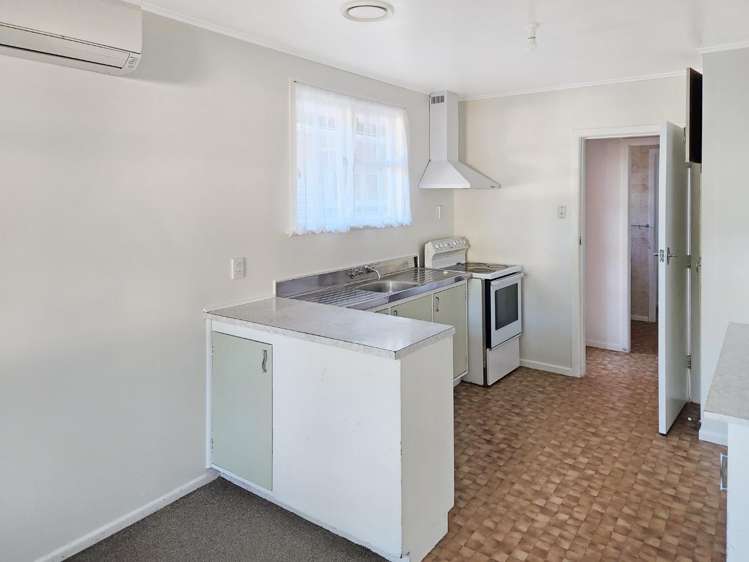 14 Thomson Grove 1350_3