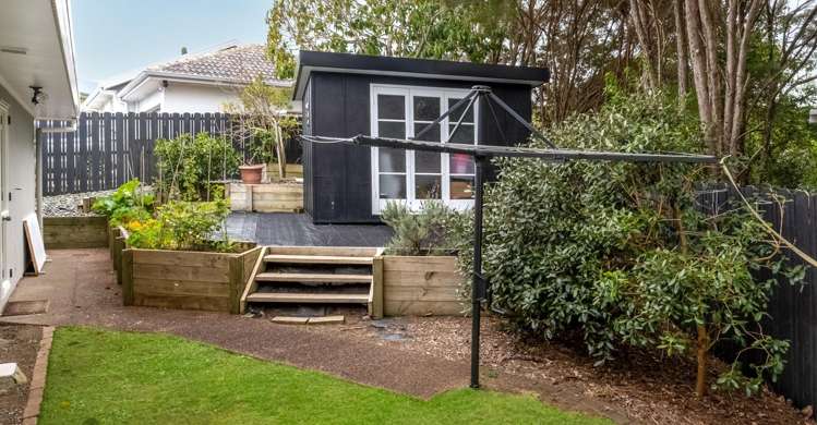 61 Gosford Drive Botany Downs_15