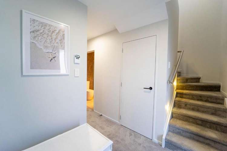 78 Fisher parade 10698_11