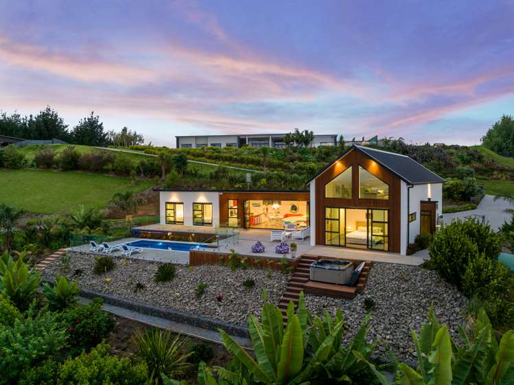 65 Oceana Drive Welcome Bay_1