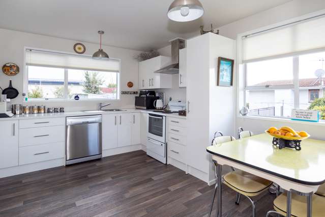 2/8 Hopkins Street Gleniti_1