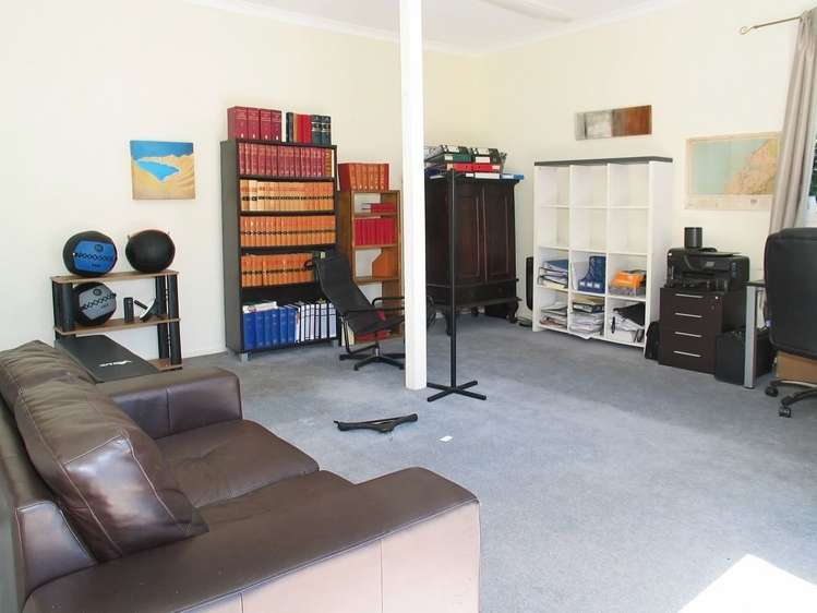 15 Paekakariki Hill Road Paremata_15