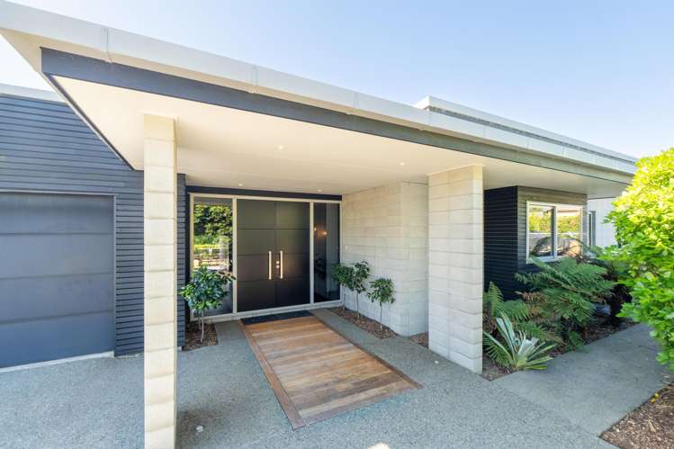 23-25 Black Road Otatara_18