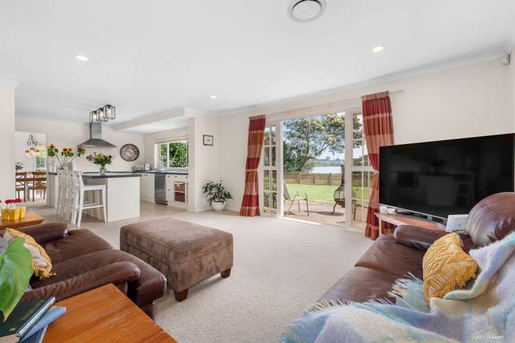 7 Brechin Place Wattle Downs_7