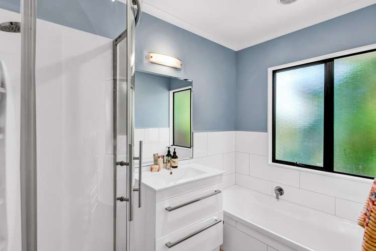 22 Cedar Drive Paraparaumu Beach_13