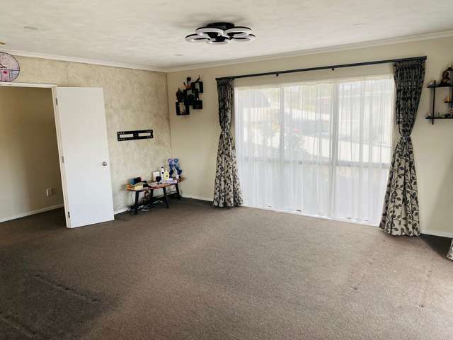 1/15 Marshall Laing Avenue Mount Roskill_1