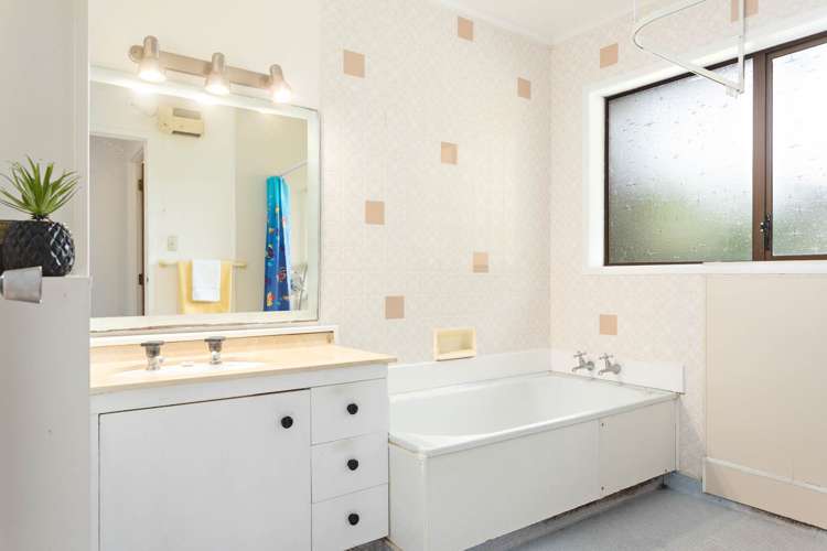 6 Palm Court Drive Glen Eden_17