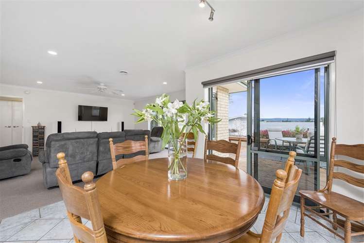 22 Brackenburn Drive Ohauiti_3