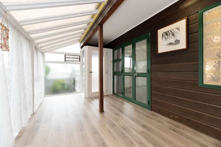 8 Marshall Laing Avenue Mt Roskill_25