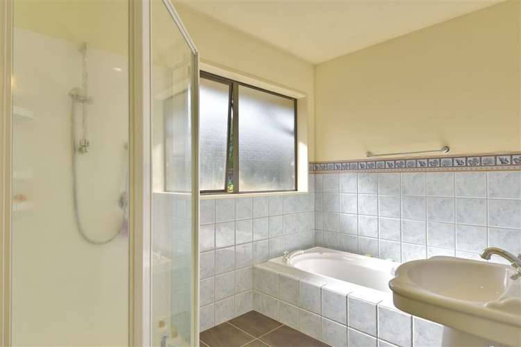 39 Durrell Way Rolleston_17