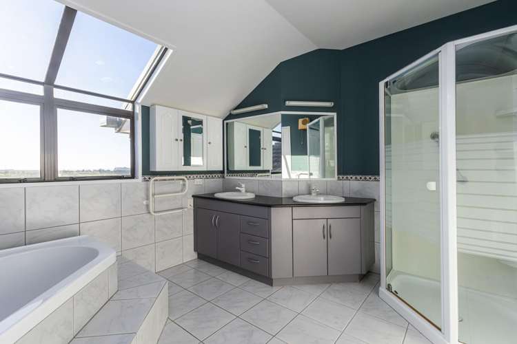 179 Pages Road Marchwiel_22