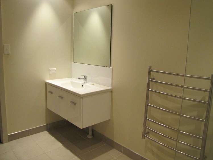 1/90 Dp Customhouse Street Gisborne_7