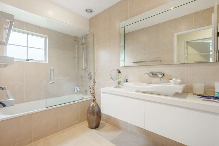 108 Frederick Street Hillsborough_17