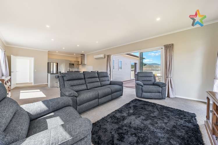 14 Fraser Colman Grove Wainuiomata_10