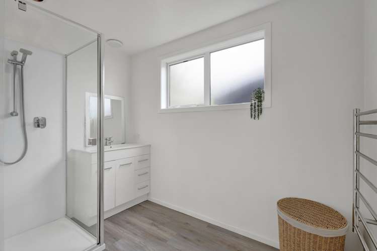 15E Rospeath Crescent Spotswood_17