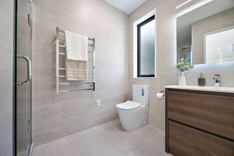 35 Chatham Avenue Mount Albert_24