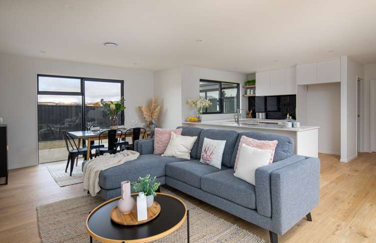 6 Sequoia Close Alexandra_13