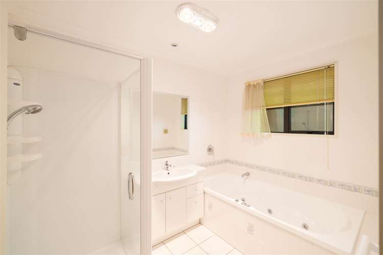 29 Putake Drive Parklands_8