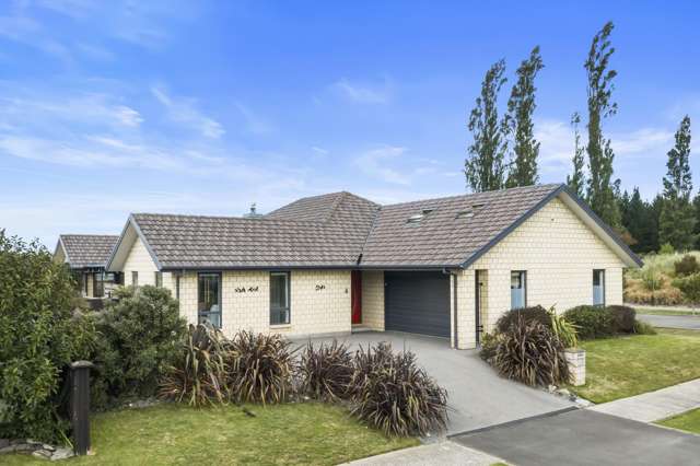 Ideal Family Living in Pegasus!