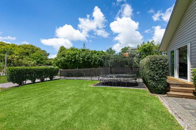 51 Churchouse Road Greenhithe_4