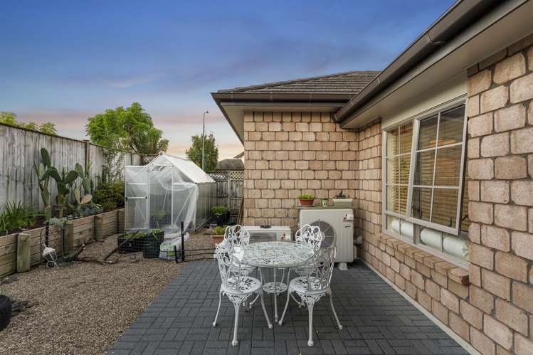 53 Chateau Rise Flat Bush_18