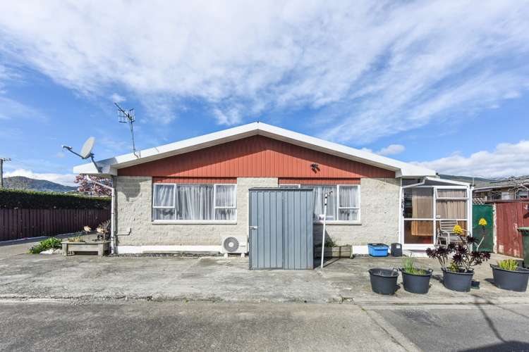 1/8 Exeter Street Stoke_1