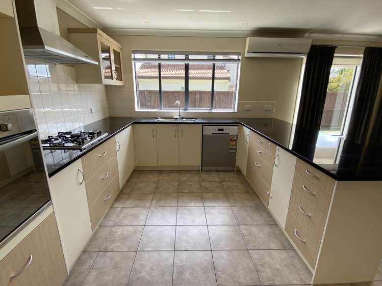 41 Coachman Drive Flat Bush_3