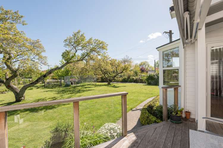 136 River Terrace Road Brightwater_17