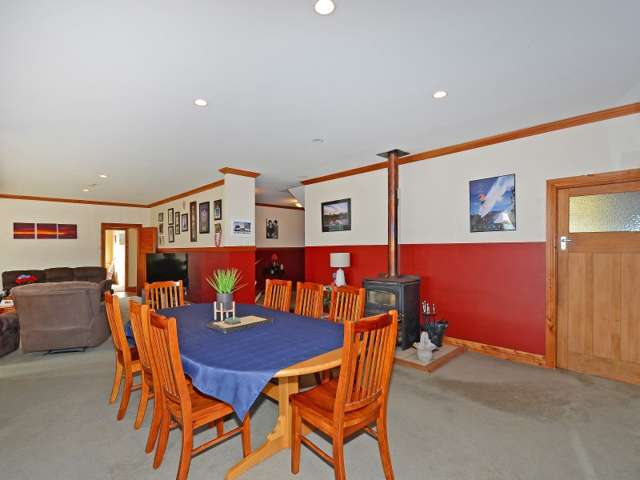 84 Moeraki Road Maoribank_2