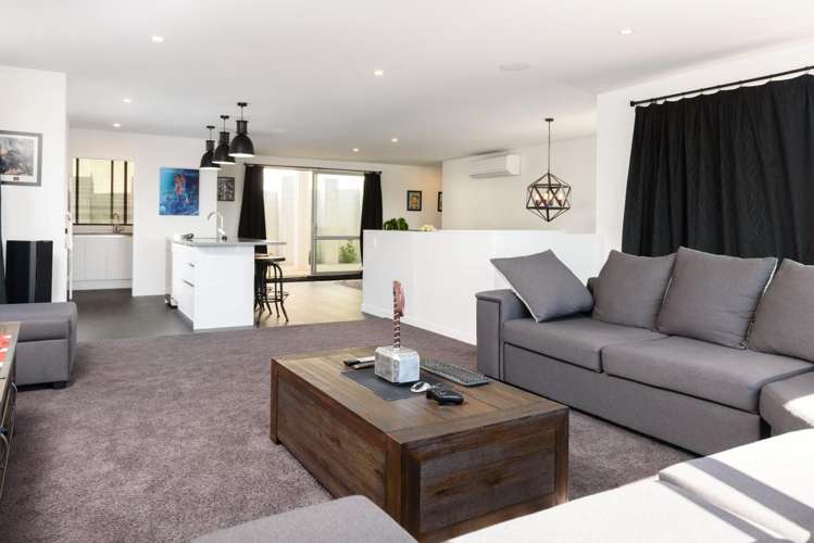 12 Gyle Place Pyes Pa_6