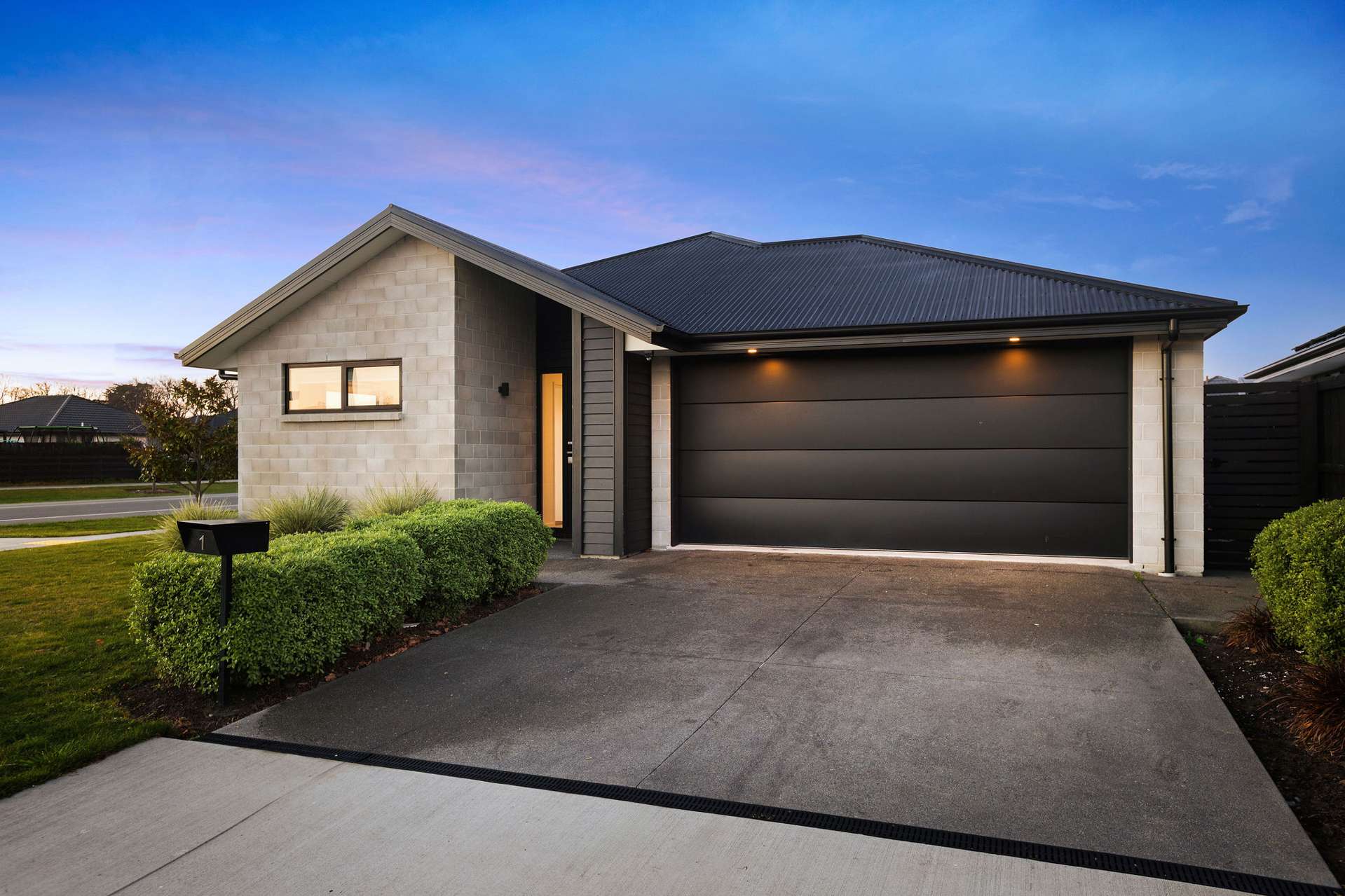 1 Woodford Avenue Woodend_0
