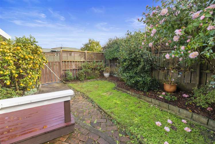 2/94 Titirangi Road New Lynn_15