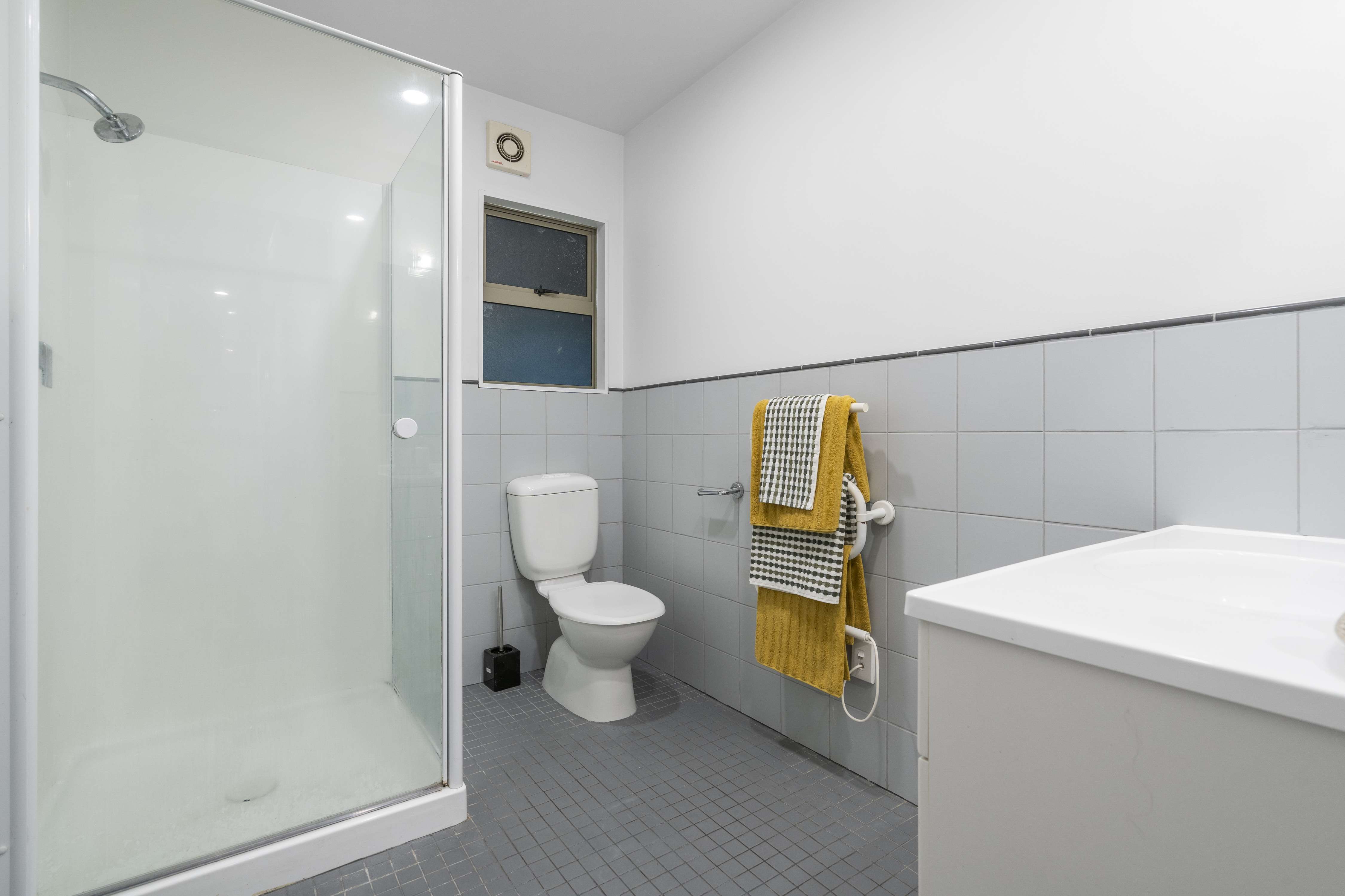 53 Staincross Street Green Bay Waitakere City Houses for Sale