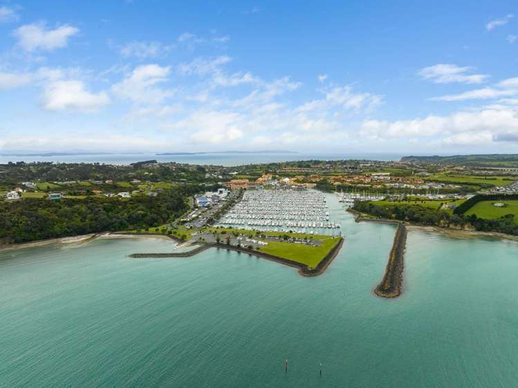 143 Waterside Crescent Gulf Harbour_15