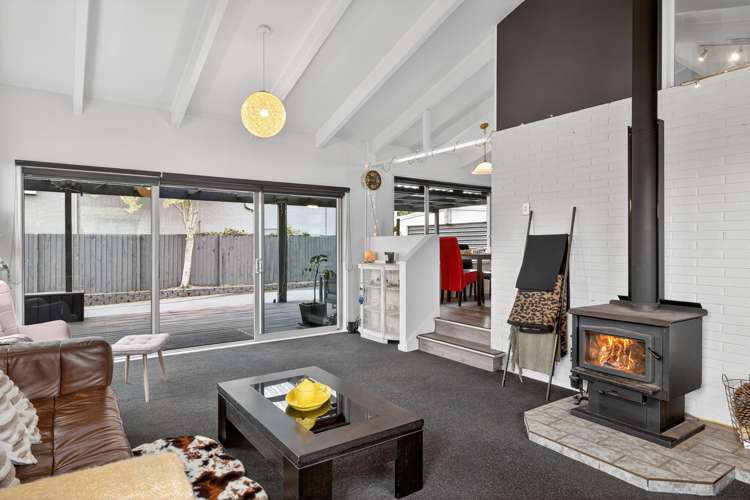 26 Yellowstone Crescent Burwood_9