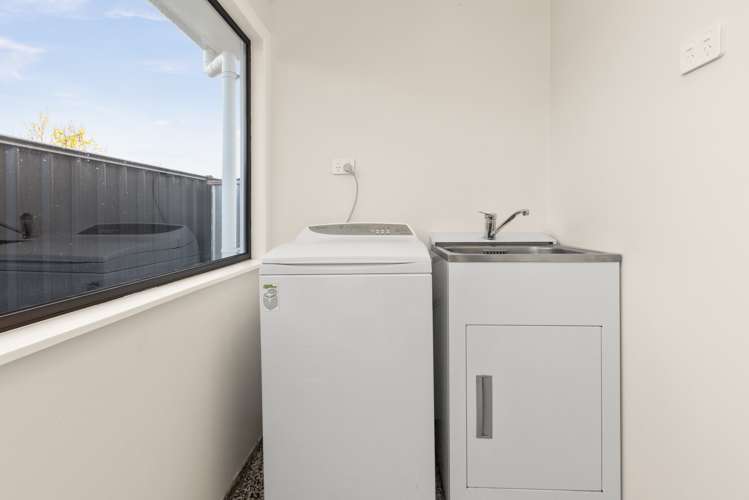 3 Warwick Crescent Taradale_15