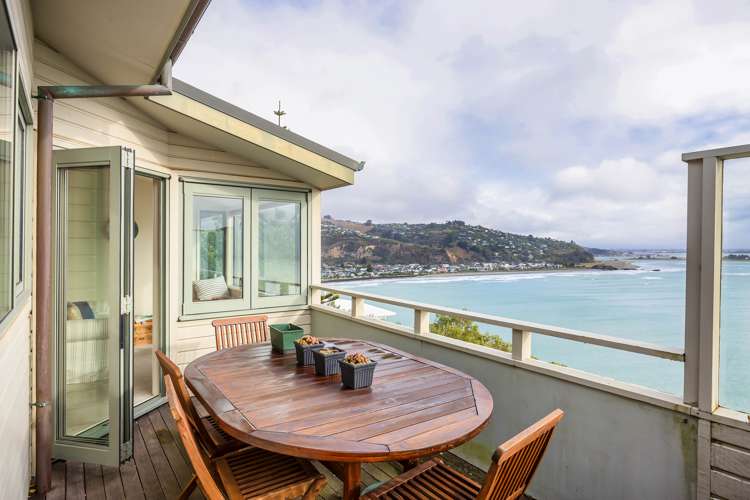 25 Whitewash Head Road Scarborough_1