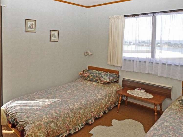 9 Pine Grove Tairua_13