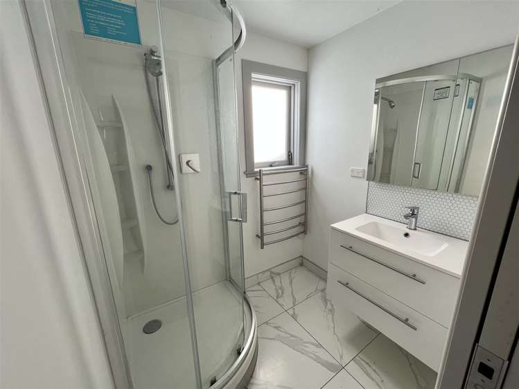 21 Yeovil Road Te Atatu Peninsula_9