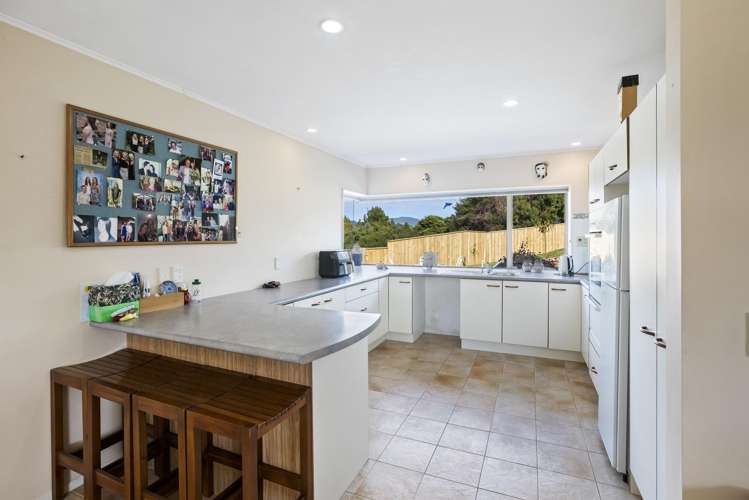 27 Crown Hill Paraparaumu_4