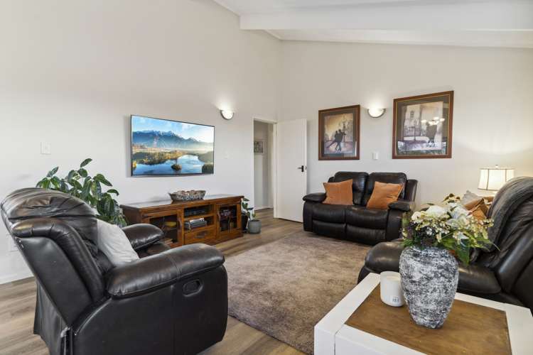 982 Papamoa Beach Road Papamoa_13