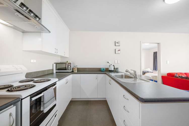 18 Olivers Place Queenstown_20