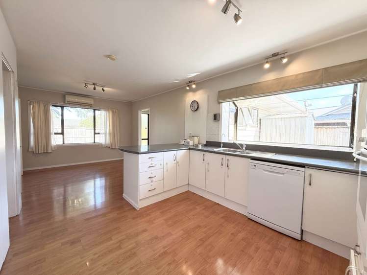 2 Isola Place Manukau_10