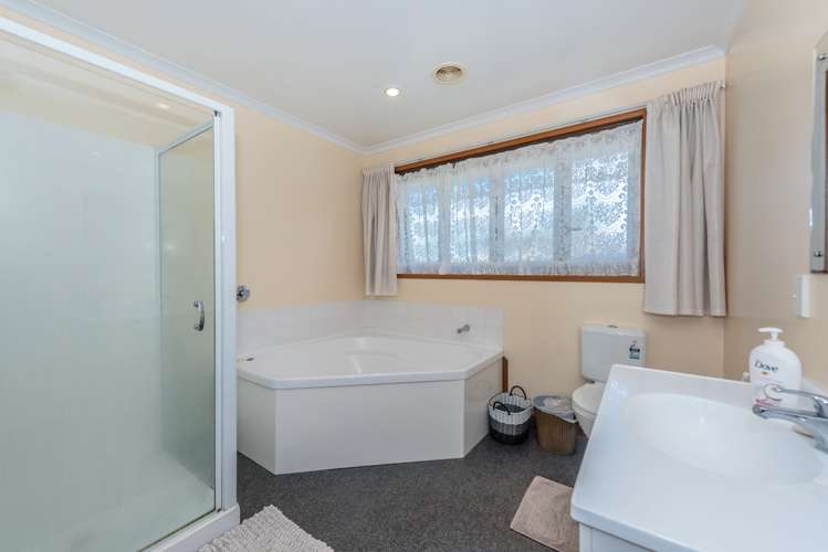 31 Saint James Drive Huntington_10