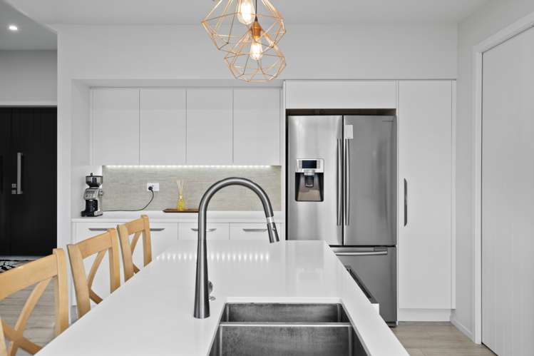 51 Baxter Michael Crescent Cambridge_3