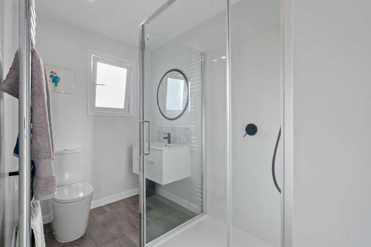 16 Doris Gordon Crescent Crofton Downs_17