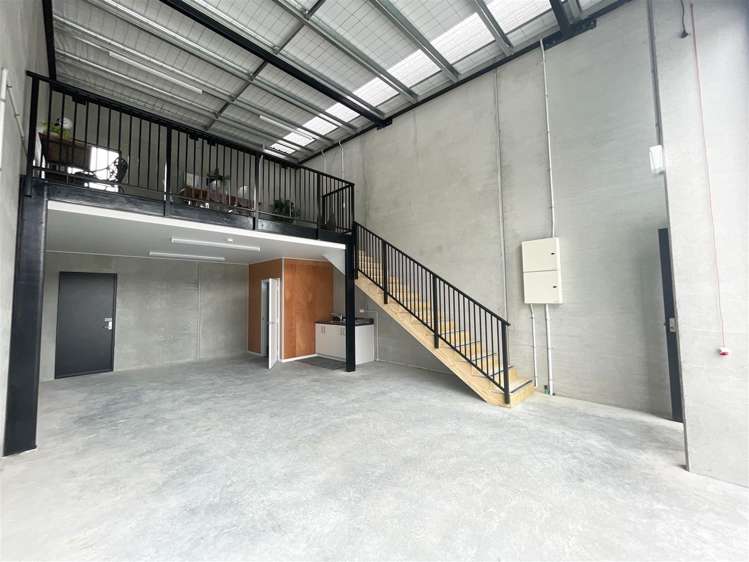 Unit 4, 21 Masefield Street Trentham_7