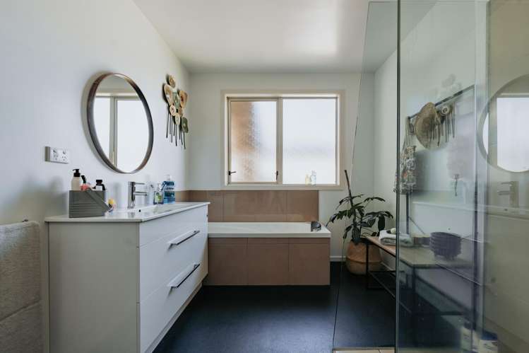 B/75 Ajax Street Milton_14