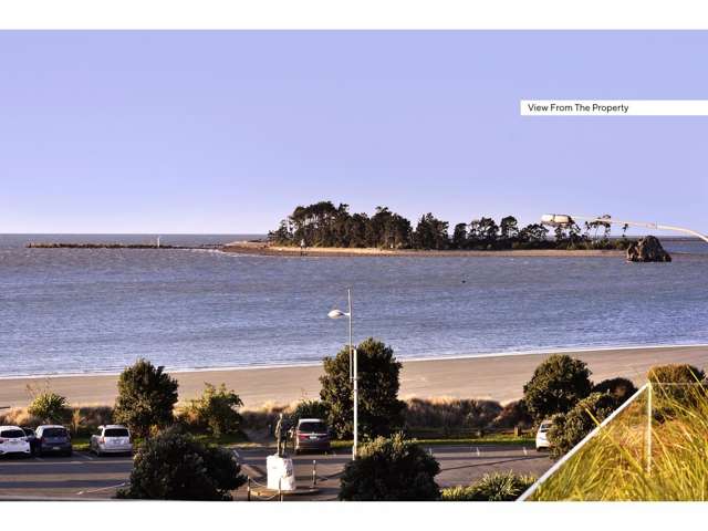 Penthouse Perfection at "The Sands" Tahunanui.